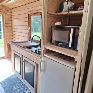 Chalet Le, Pressins